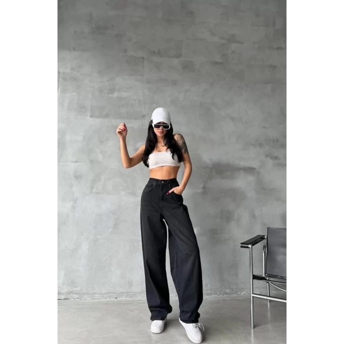 Arkadan tokalı jeans pantolon Siyah