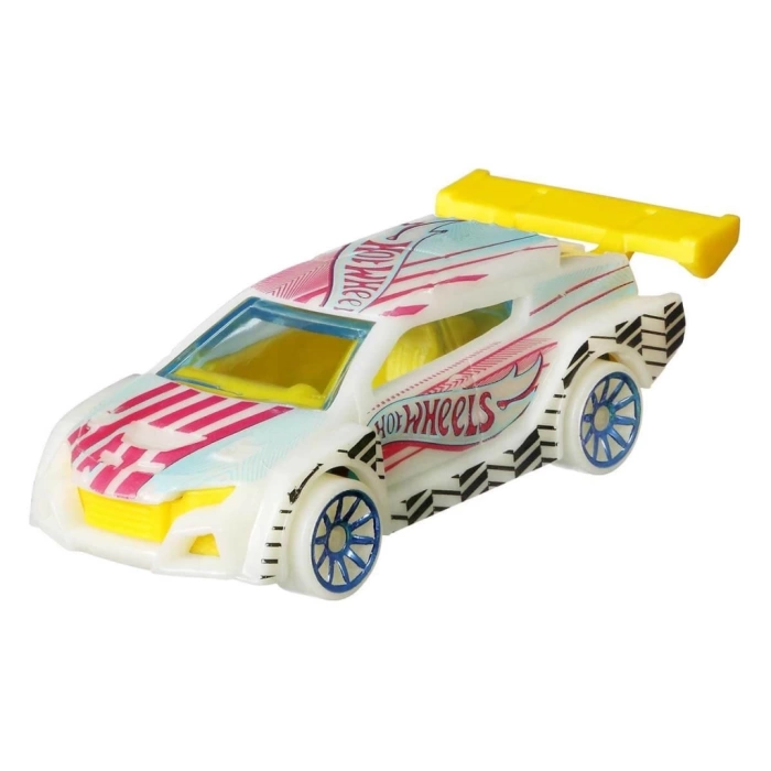 Nessi World Hot Wheels Monster Trucks Karanlıkta Parlayan Araçlar Paketi HCB57