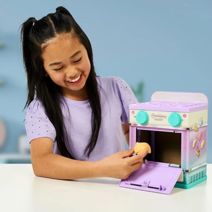 Nessiworld CKE06000 CCookeez Makery Lil Bakez Fırını ve Sürpriz Kokulu Çörek
