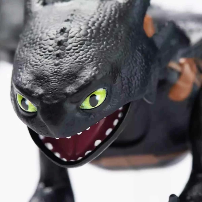 Nessiworld Ejderhanı Nasıl Eğitirsin Sesli ve Işıklı Aksiyon Figürü 38 cm