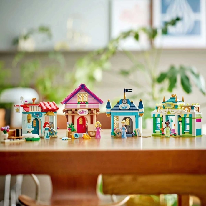 Nessiworld  LEGO Disney Princess Disney Prensesi Pazar Macerası 43246