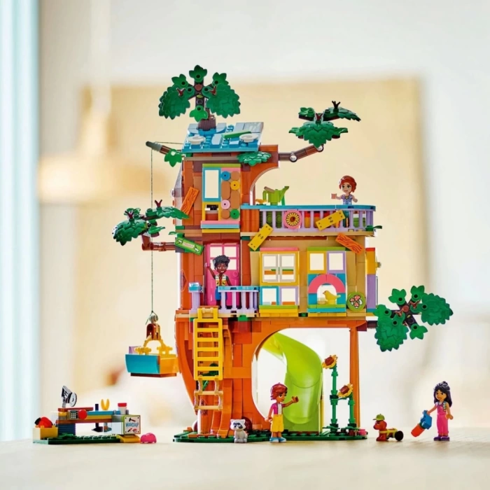 Nessiworld LEGO Friends Arkadaşlık Ağaç Ev Buluşma Yeri Yapım Seti 42652