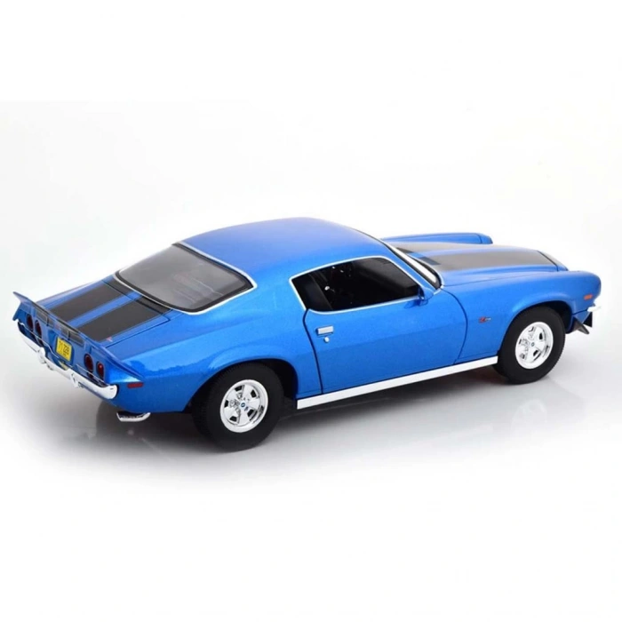 Nessiworld  Maisto 1:18 1971 Chevrolet Camaro