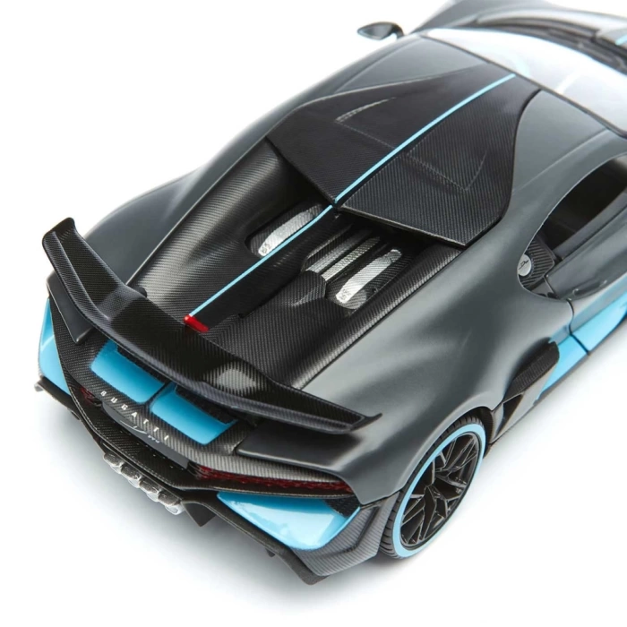 Nessiworld  Maisto1/24BugattiDivoModelAraba
