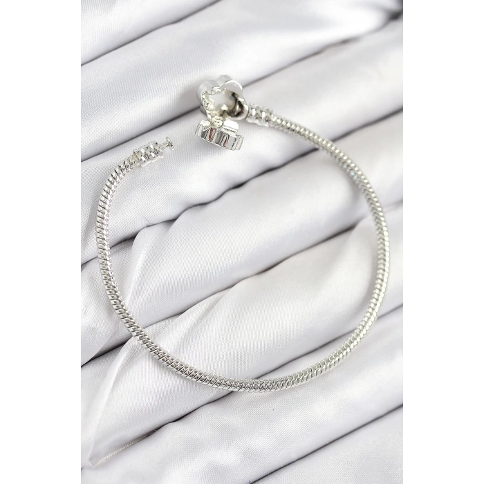 Pirinç Charm Zirkon Taşlı Yonca Model Gümüş Renk Kadın Bileklik