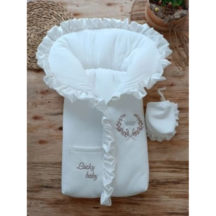 Yenidoğan Ultralüks Fermuarlı Ve Cepli Lucky Baby Nakışlı Bebek Battaniyesi Kundak