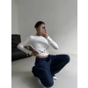 Asimetrik alt detaylı bluz beyaz