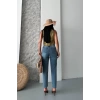Mom fit kar yıkama bıyık detaylı jeans pantolon d2006