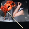 Nessiworld Kırmızı Işıltılı Tutmalı Fotoğraf Çekimi Maskesi 18x29 cm