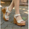 Riboy Bej Cilt Dolgu Topuk Sandalet