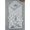 Yenidoğan Sahra Taç Nakışlı Topçik Kenar Lüks Kundak Bebek Battaniyesi
