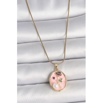 316L Çelik Gold Renk Zincir Pembe Çiçek İşlemeli İnci Detay Portre Model Kadın Kolye