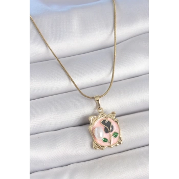 316L Çelik Gold Renk Zincir Pembe Mineli Çiçek İşlemli İnci Detay Portre Model Kadın Kolye