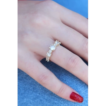 Gold Renk Zirkon Taşlı Kadın Yüzük