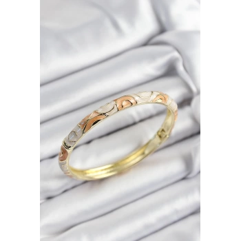 Mineli Pirinç Krem Ve Yavru Ağzı Sarmal Motifli Gold Renk Kadın Kelepçe