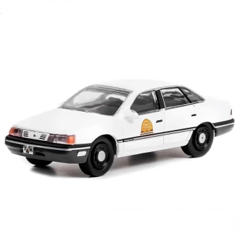 NessiWorld Greenlight 1/64 1990 Ford Taurus