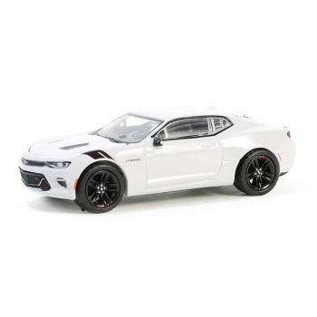 Nessiworld Greenlight 1/64 Muscle Series 28- 1970 Plymouth Hemi Cuda