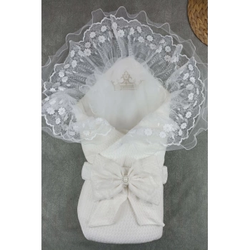 Yenidoğan Kumru Soft Cotton Taç Nakışlı Trilüks Kundak Bebek Battaniyesi