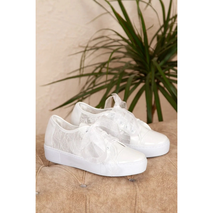 Kadın Beyaz Dantelli Alçak Tabanlı Gelinlik Ayakkabı