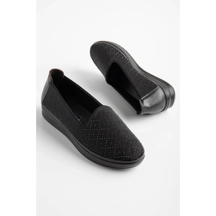 Kadın Siyah Taşlı Günlük Içi Deri Spor Ayakkabı