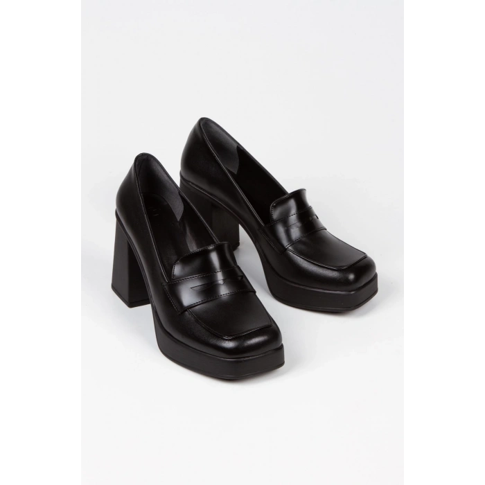 Kadın Siyah Mat Rugan Platform Topuklu Ayakkabı