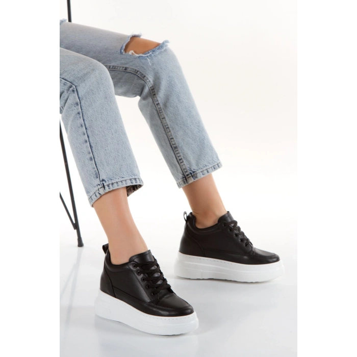 Kadın Kalın Tabanlı Spor Ayakkabı Siyah