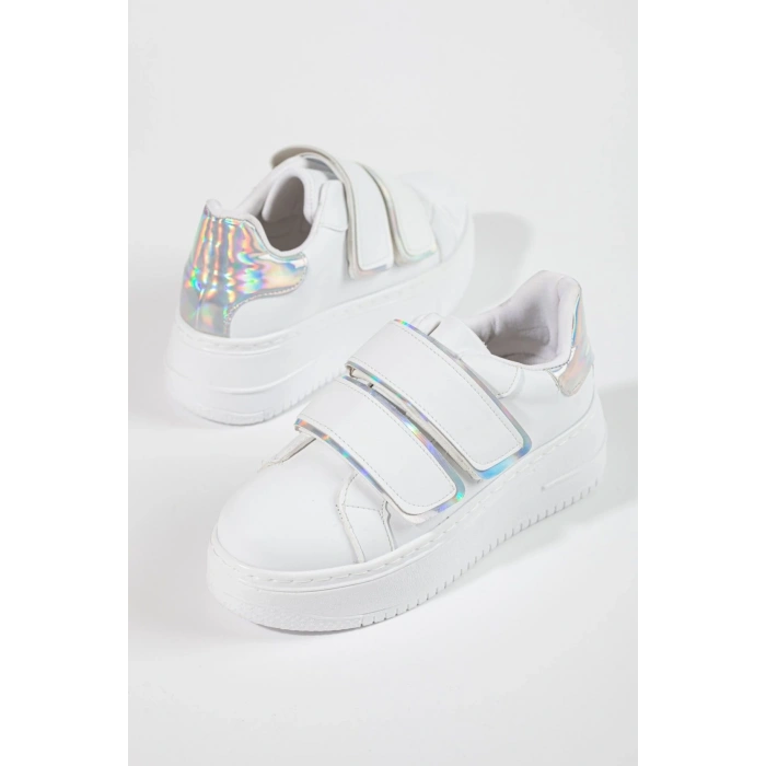 Kadın Beyaz Cırtlı Kalın Tabanlı Spor Ayakkabı