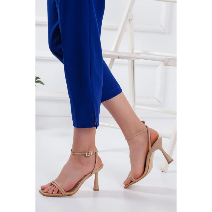 9 cm İnce Topuklu Ayakkabı Nude