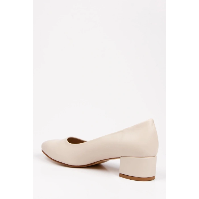 Kadın Bej Kısa Topuklu Stiletto Ayakkabı Çanta Takımı