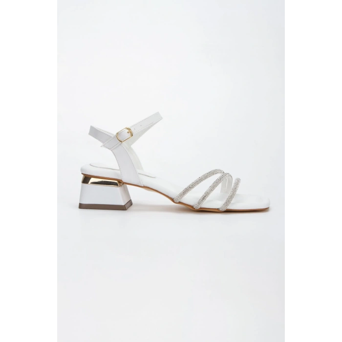 Kadın Beyaz Taş İşlemeli Tarz Topuklu Ayakkabı