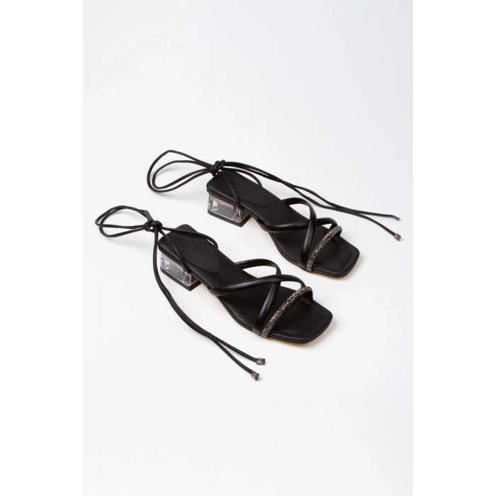 Kadın Siyah Bilekten Bağlamalı Tarz Topuklu Taşlı Abiye Ayakkabı