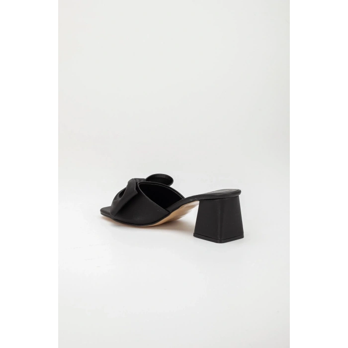 Kadın Siyah Papyonlu 5 Cm Topuklu Terlik