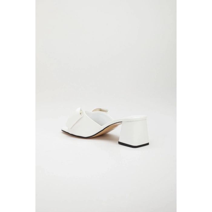 Kadın Beyaz Papyonlu 5 Cm Topuklu Terlik