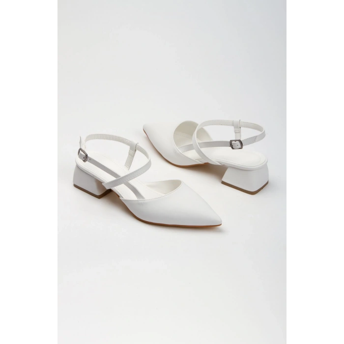 Kadın Kısa Topuklu Burnu Kapalı Yazlık Ayakkabı Beyaz