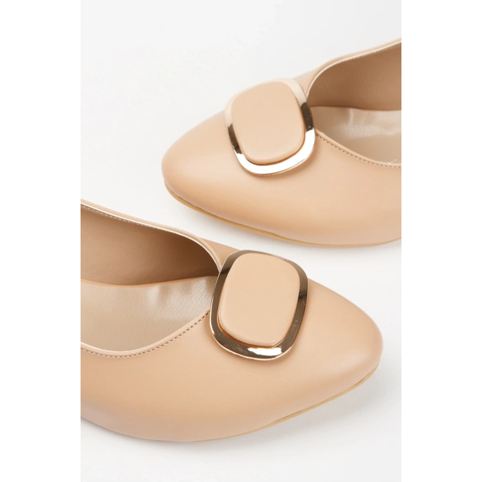 Günlük 3 cm Kısa Kalın Topuklu Tokalı Ayakkabı Nude