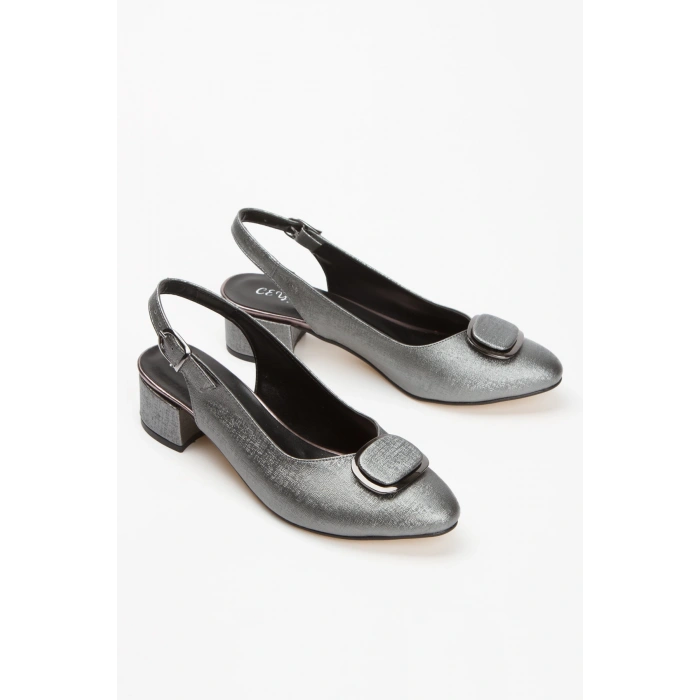 Günlük 3 cm Kısa Kalın Topuklu Tokalı Ayakkabı Platin