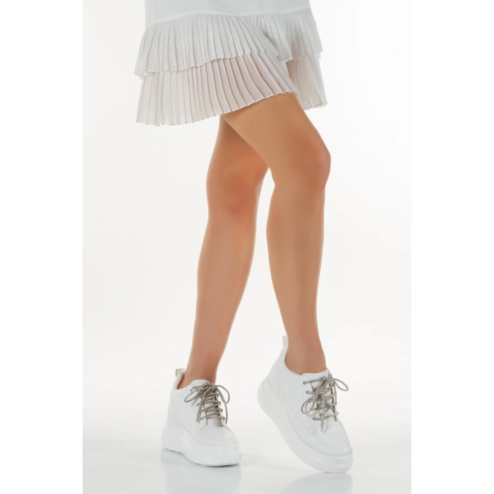 Kadın Kalın Tabanlı Taş Bağcıklı Spor Ayakkabı Beyaz