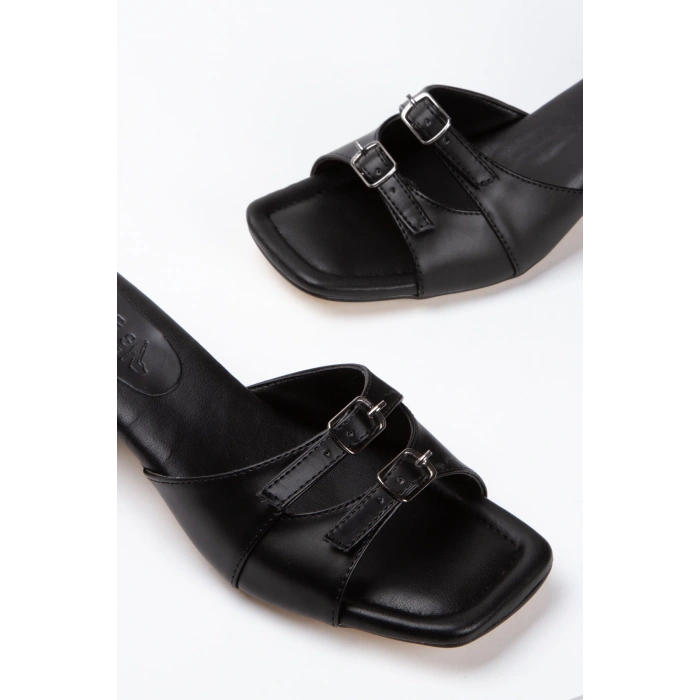 Kadın Tarz Topuklu Terlik Siyah