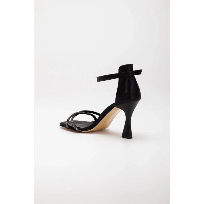 Arkası Kapalı Taş İşlemeli Abiye Ayakkabı Siyah