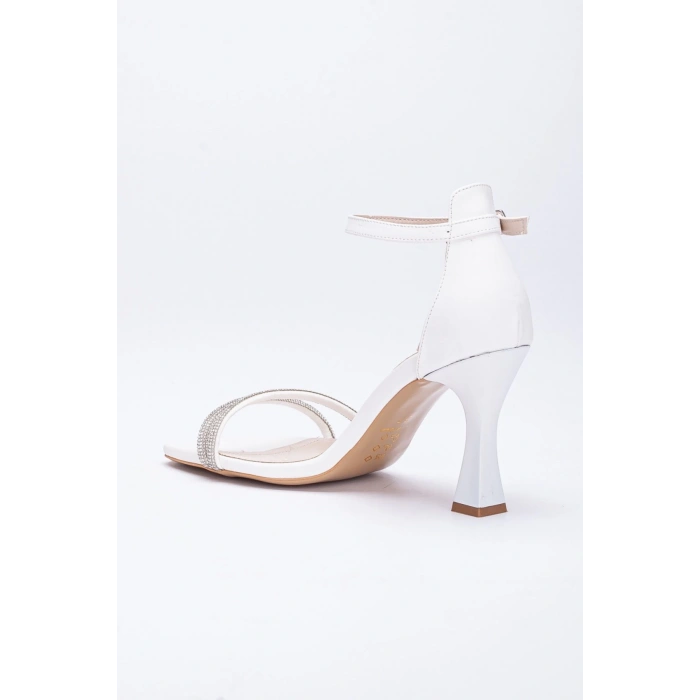 Arkası Kapalı Çift Sıra Taşlı Abiye Ayakkabı Beyaz