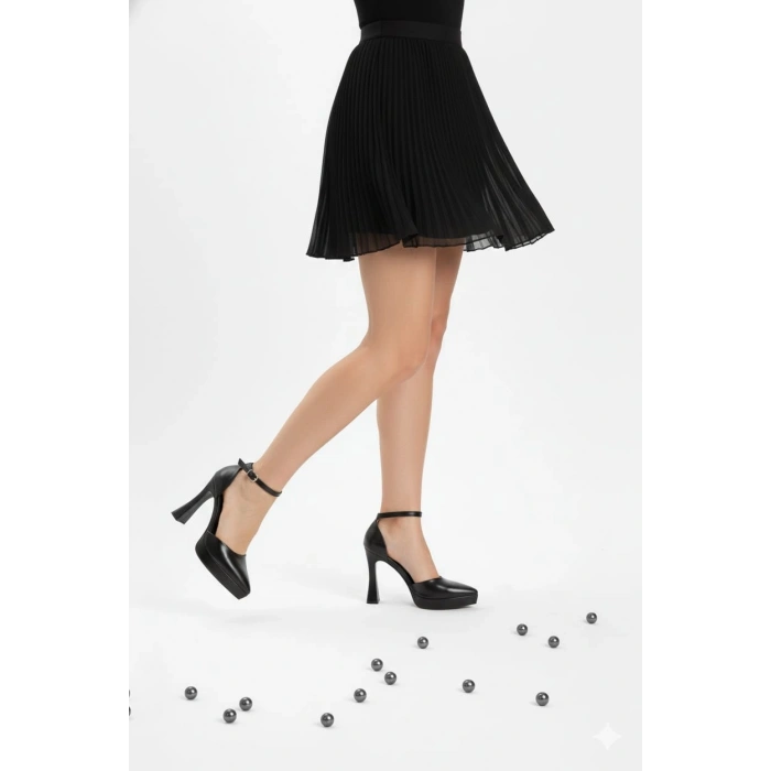 Kadın Siyah Sivri Burunlu Platform Topuklu Abiye Ayakkabı