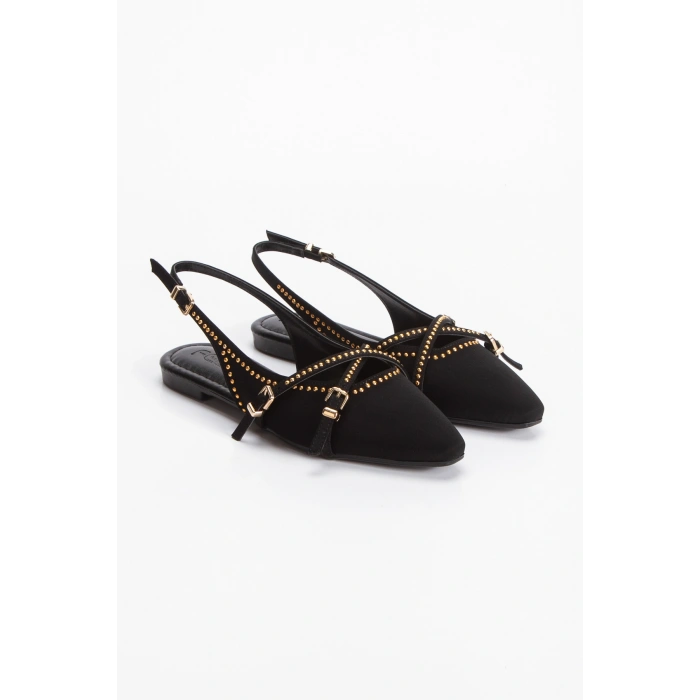 Kadın Siyah Zımba Detaylı Kemerli Sivri Burunlu Babet