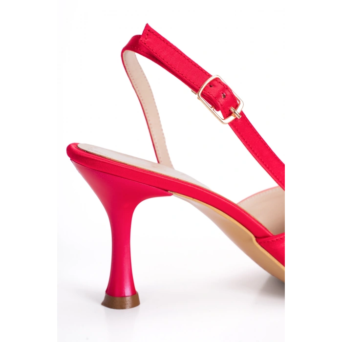 Kadın Sivri Burunlu Arkası Açık İnce Topuklu Stiletto Kırmızı