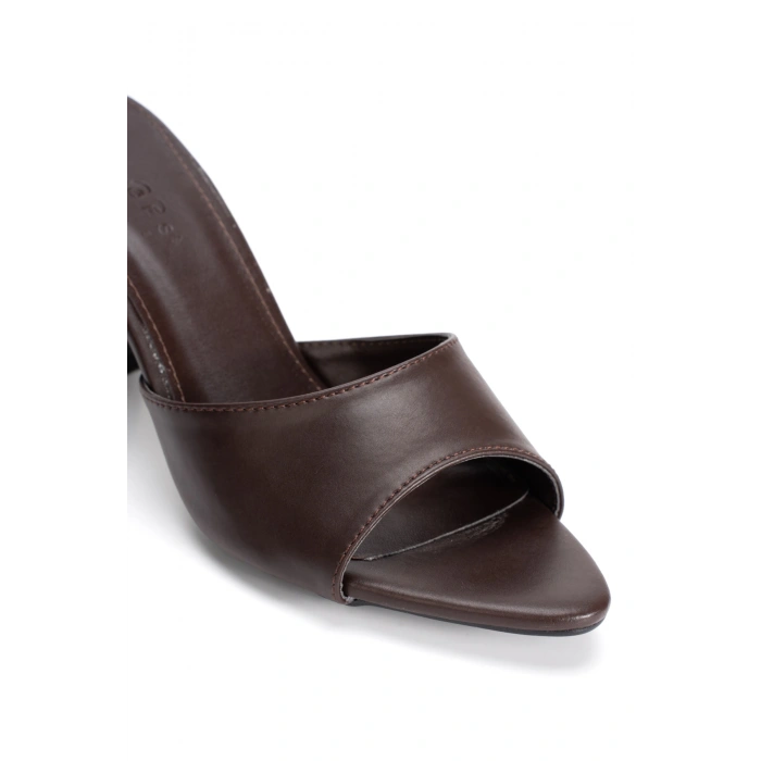 Kahverengi Tek Bantlı Özel Üretim Kalın Topuklu Terlik