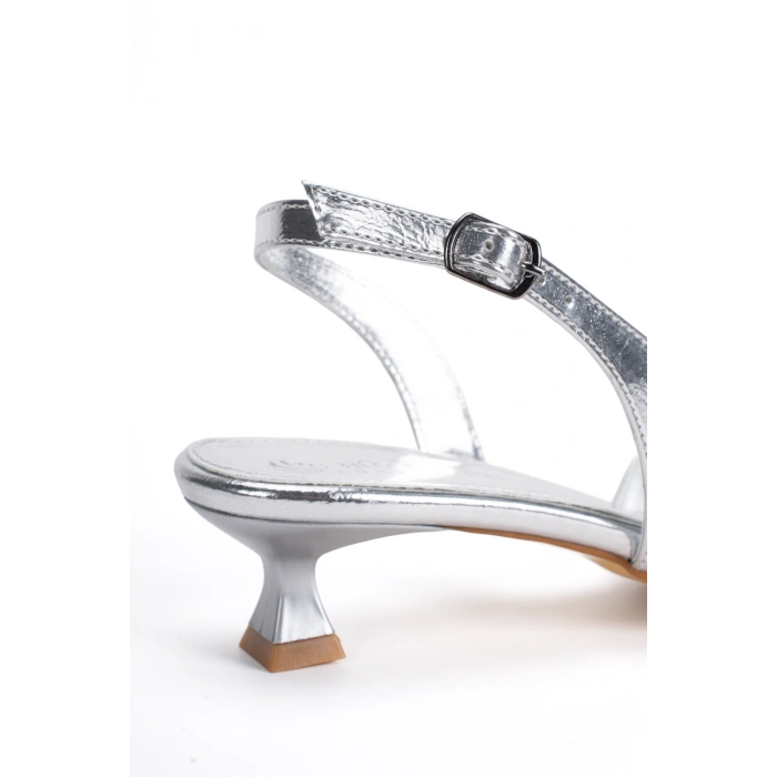 Kadın Arkası Açık Günlük Alçak Topuklu Ayakkabı Gümüş