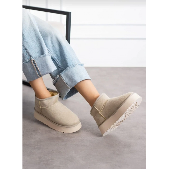 Kadın 4 cm Kalın Tabanlı İçi Kürklü Bot Bej