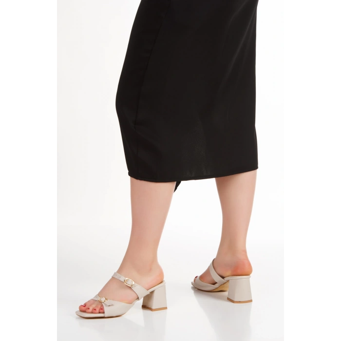 Kadın 5 cm Kalın Topuklu Terlik Bej