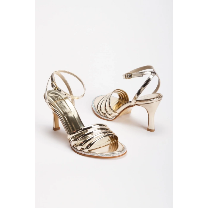 Kadın Altın Rugan Taşlı Biyeli Abiye Ayakkabı