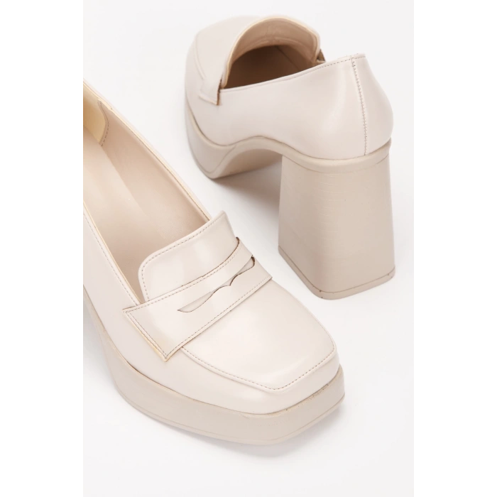 Kadın Bej Mat Rugan Platform Topuklu Ayakkabı