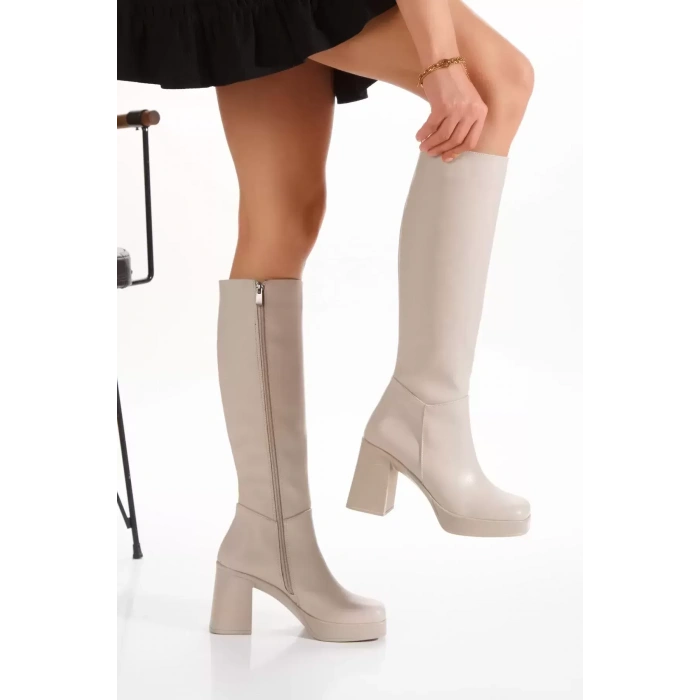 Kadın Bej Yüksek Topuklu Dekolte Çizme